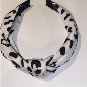♥️ Black and white leopard headband